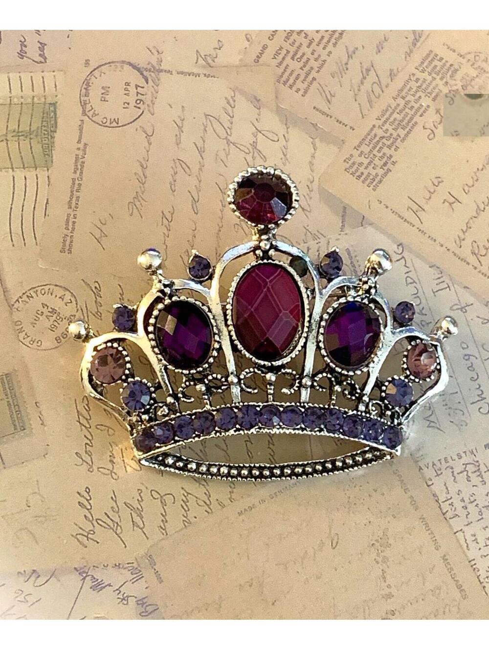 Regal Purple Gemstone Crown Brooch - Sparkle Like Royalty!